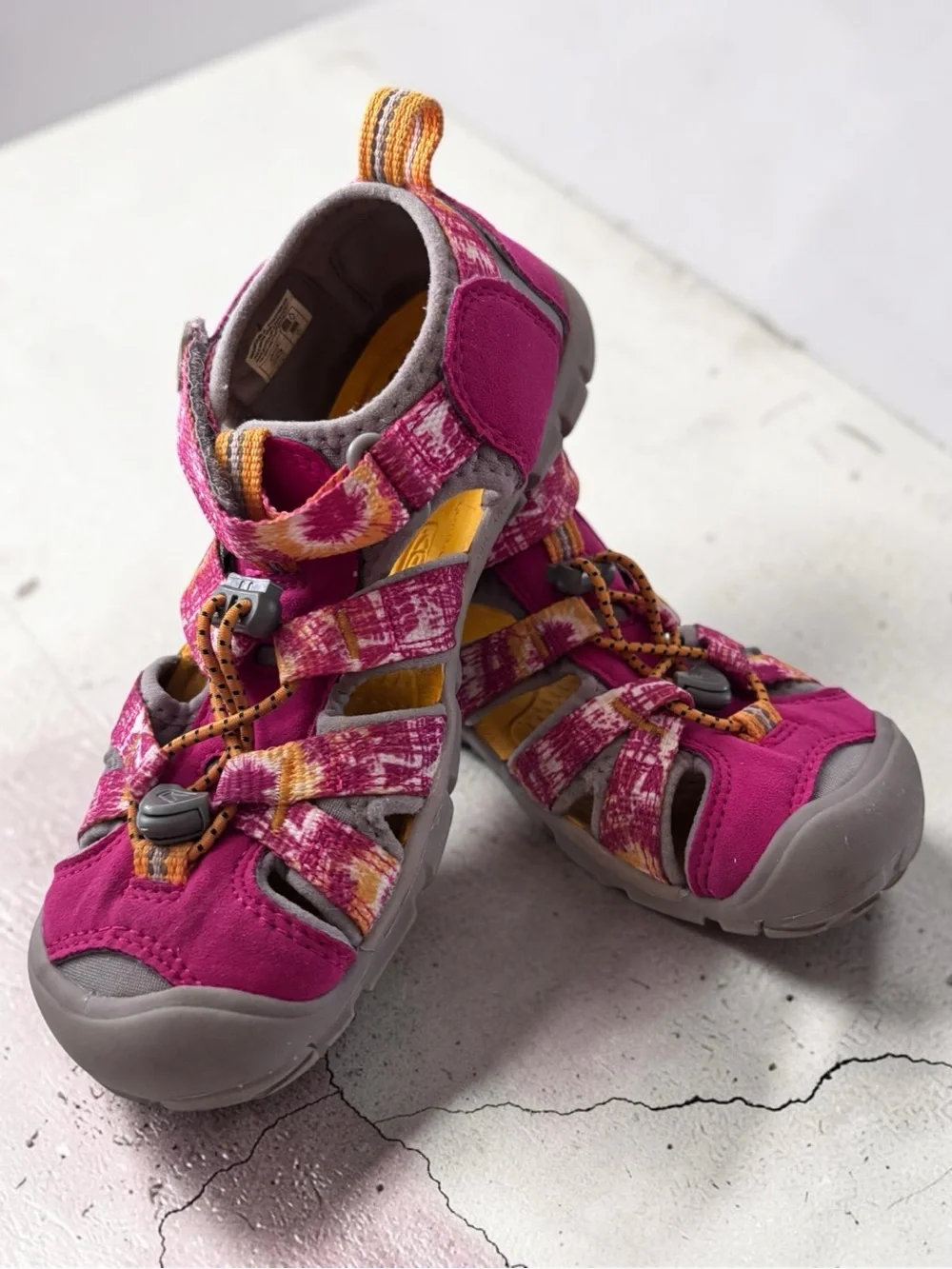 KEEN Girls Youth Size 1 Pink Newport H2 Water Hiking Sandals